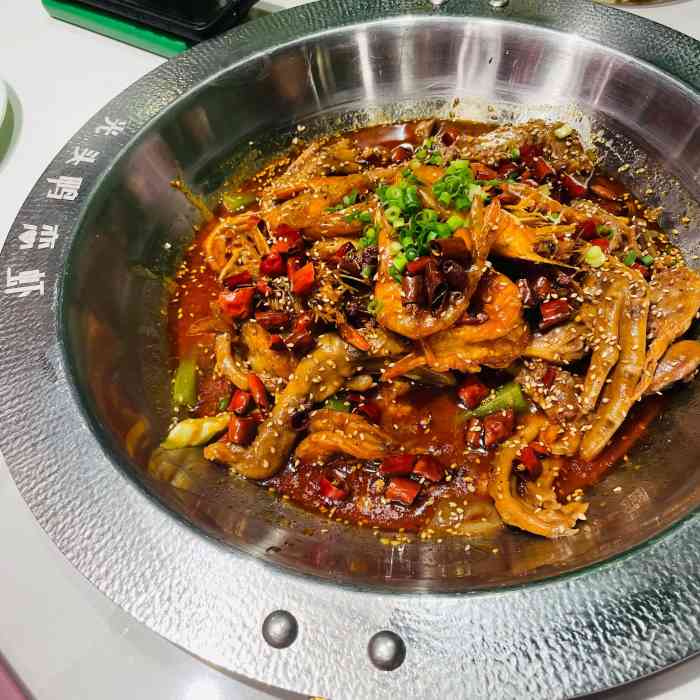 光头鸭恋虾干锅火锅(凤城六路店)-"闲来无事 约小友吃个不用排队 有肉