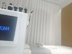-康美贞·痘肌养护管理中心