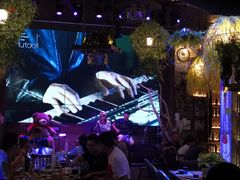 -临界音乐酒馆·小龙虾·江湖菜(华熙LIVE·鱼洞店)