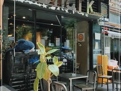 露天位-shark burger·鲨鱼汉堡(交子大道店)