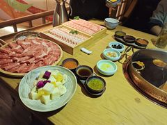 -礼舍·和牛火锅·烤肉·料理餐厅(华茂店)