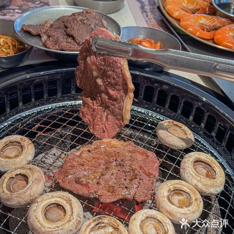 啊啊啊南宁的！！蚂蚁洞烤肉！！好像在韩国🇰🇷