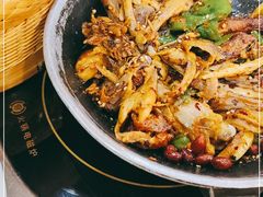 -吃饭皇帝大土家民族菜(正大广场店)