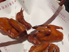 -鸽子侯·家宴·平价海鲜(市图书馆店)