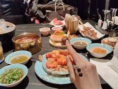 -雍容荟帝王蟹活龙虾展台自助(IFS黑金店)
