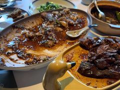 -八府香鸭·啫啫煲(华山路店)