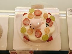 -花花卷卷·鲜食蛋糕(泉屋店)