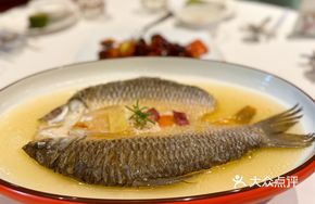 Chicken Oil and Huangjiu Steamed Emperor Fish