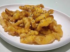 糖醋里脊-闫府私房菜·百年鲁菜(欧亚店)
