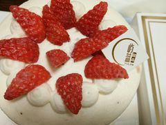 -山与蓝·轻糖鲜果蛋糕(勒泰店)