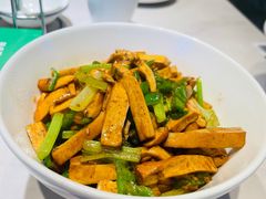 -费大厨辣椒炒肉(黄兴中心广场店)