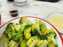蒜蓉西兰花-北戴河庆山饭店·海鲜砂锅粥(北戴河黑石路店)