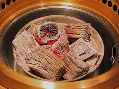 -铭牛烧肉·和牛海鲜自助(高新月牙湖店)