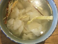 -新梅华·茶点餐厅(欧尚店)