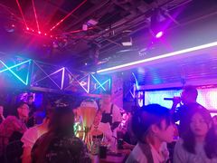 -UP嘻哈酒吧(粉巢店)
