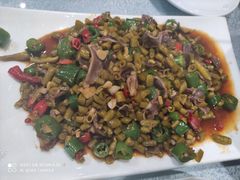 酸豆角炒鸭杂-京城百饺园•东北菜馆(红谷滩店)