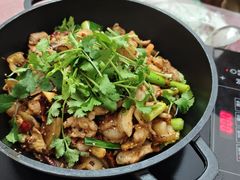 -香猪美食(中心店)