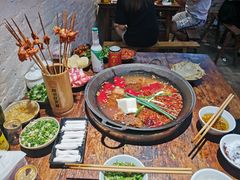 -四小区火锅·巷子里的重庆火锅(花照壁店)