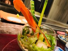 多彩色拉-Ginza Onodera铁板烧(外滩十八号店)