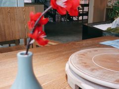 -蜜桃餐厅·伴山(湖滨商业街店)