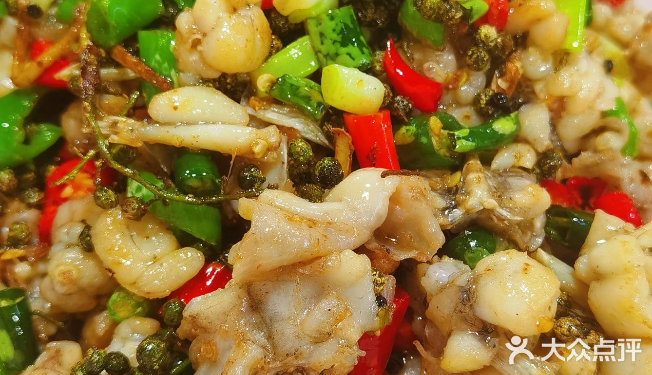 在民主村！这家椒麻鱼+蛙真的吃不够！