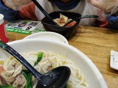 -蒙自源米线大王(宝安尖岗山店)