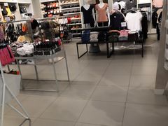 -H&M(鹏欣水游城店)