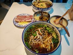 -镇南锅盖面馆(解放路店)