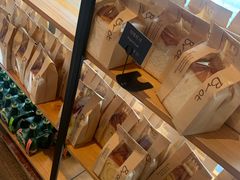 面包甜点陈列柜-81BAKERY(大学路店)