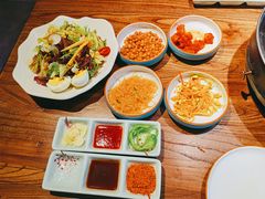 -明洞阿姨·韩式酱蟹烤肉·创意料理(三元桥店)