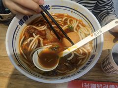 -鑫花溪牛肉米粉(广电传媒店)