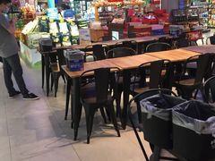 大堂-盒马鲜生(宝地店)