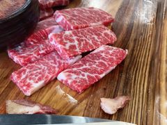 -臻牛烤肉
