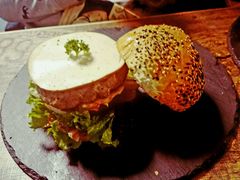 -HIGH FIVE哈福手工汉堡(桂林路店)