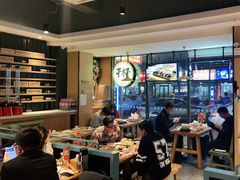 大堂-木屋烧烤(万德庄店)