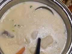 -佬麻雀·剁椒鱼头(京基KK One店)