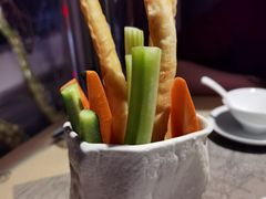 -穹六人间 people 6(岳阳路店)
