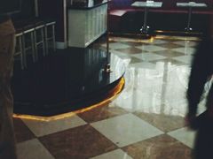 -朱古力纯K量贩式KTV(国庆中路店)