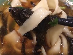 酸汤扯面-河东颐祥阁(世贸店)