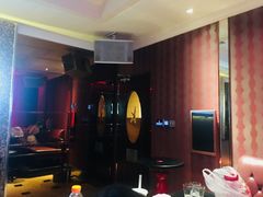 -乐界KTV(虹桥中心店)