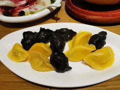 墨鱼拼黄花鱼水饺-船歌鱼水饺(华联万柳店)
