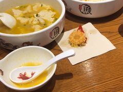 -渝是乎酸菜鱼·川渝小炒(新世界百货望京店)