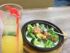 -卢家妈妈·西餐厨房(洪阳店)