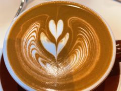 拿铁-VOYAGE COFFEE 咖啡烘焙工坊店(798艺术区店)