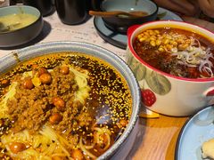 -九锅一堂酸菜鱼(学府凯德店)