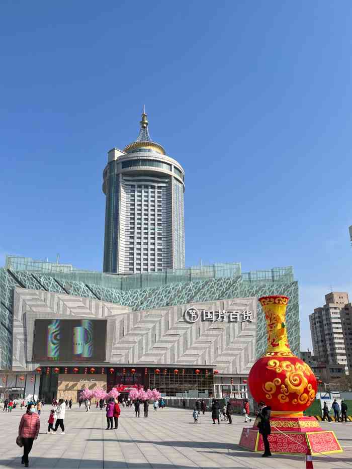 国芳百货(广场店"百盛与北京的百盛差距是比较大,当然这不能.