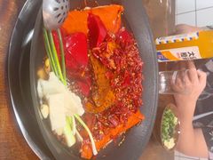 -黄潇洒老火锅(九眼桥宏济巷店)
