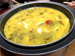 -山城外·非遗酸菜鱼(蜀都万达店)