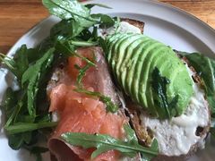 牛油果吐司-Egg•Allday Brunch(襄阳北路店)