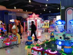 -Lucky Star幸运星&一同潮玩(友阿国际广场店)